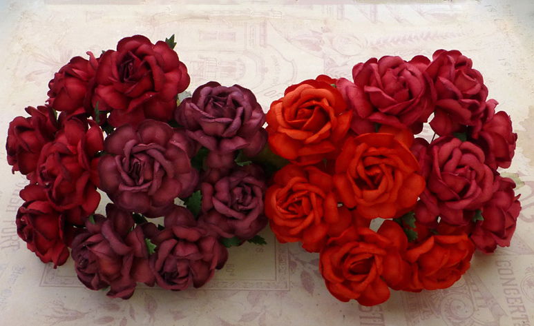 Розы чайные 40 мм красн. тона  5 шт/уп.  SAA-067 в магазине Арт-Леди